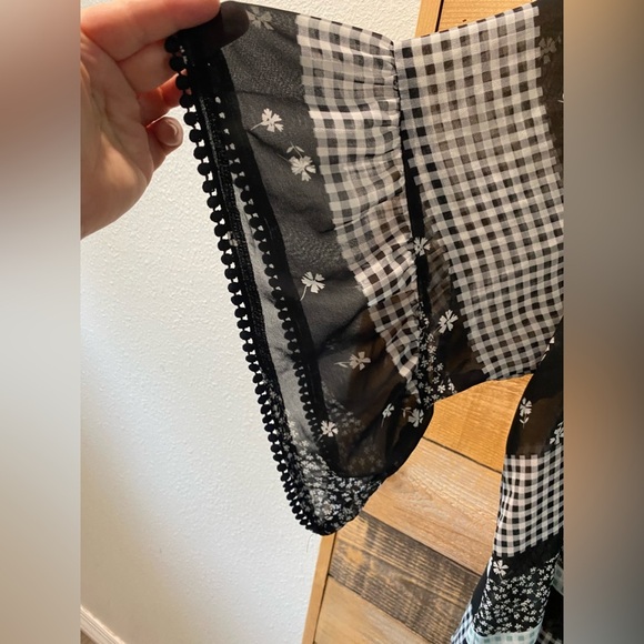 Style & Co Sheer Bell Sleeve Top Floral and Gingham Size 3X - Picture 3 of 8